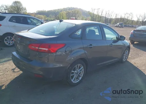 2016 Ford Focus Se z USA, uszkodzony, nr VIN 1FADP3F21GL274734